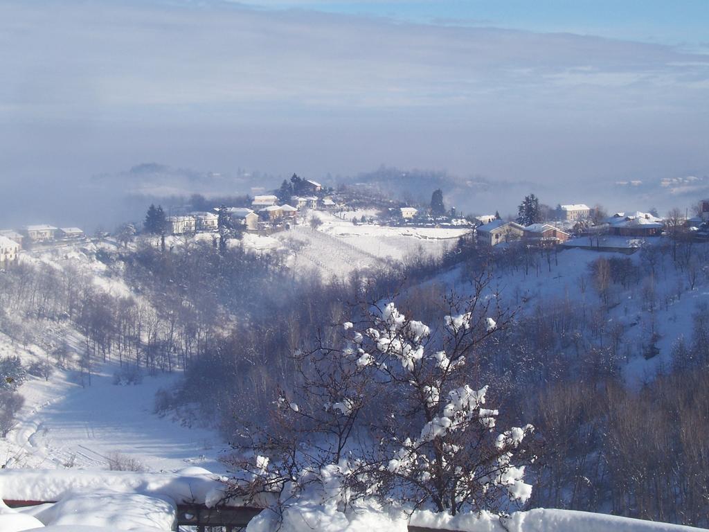 Bed and Breakfast Il Grappolo Mongardino Exterior foto