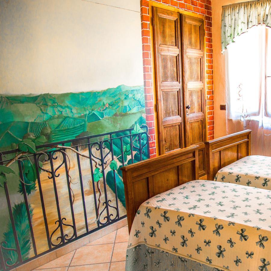 Bed and Breakfast Il Grappolo Mongardino Exterior foto